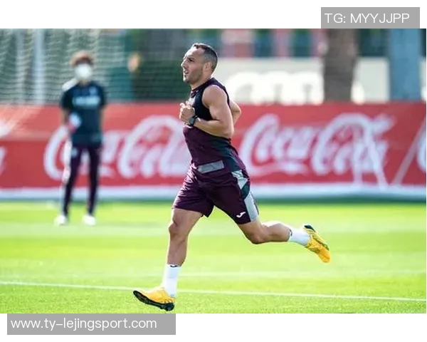 穆西亚拉积极恢复训练计划12月重返赛场状态